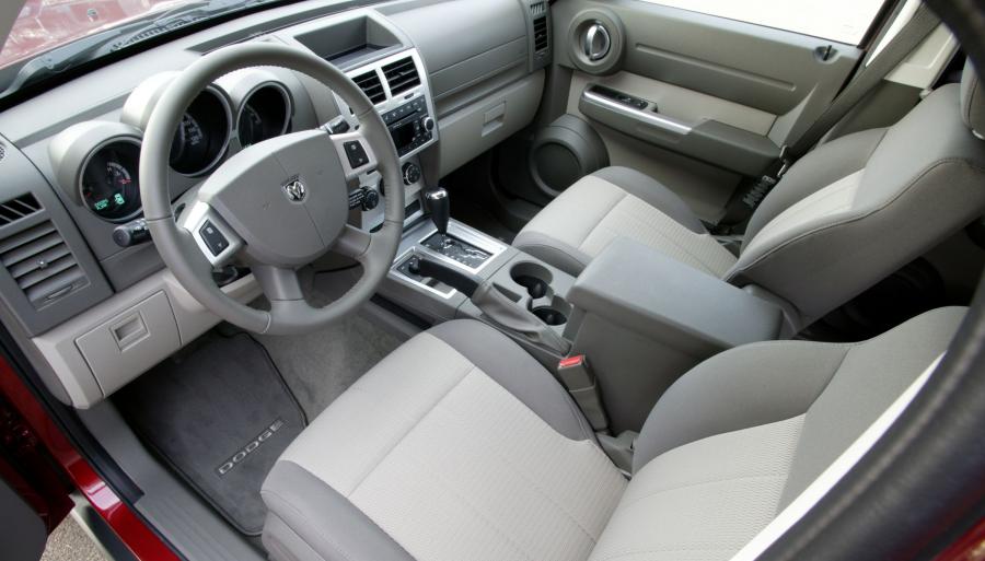  Dodge Nitro 2007 года  (фото 89 из 152)